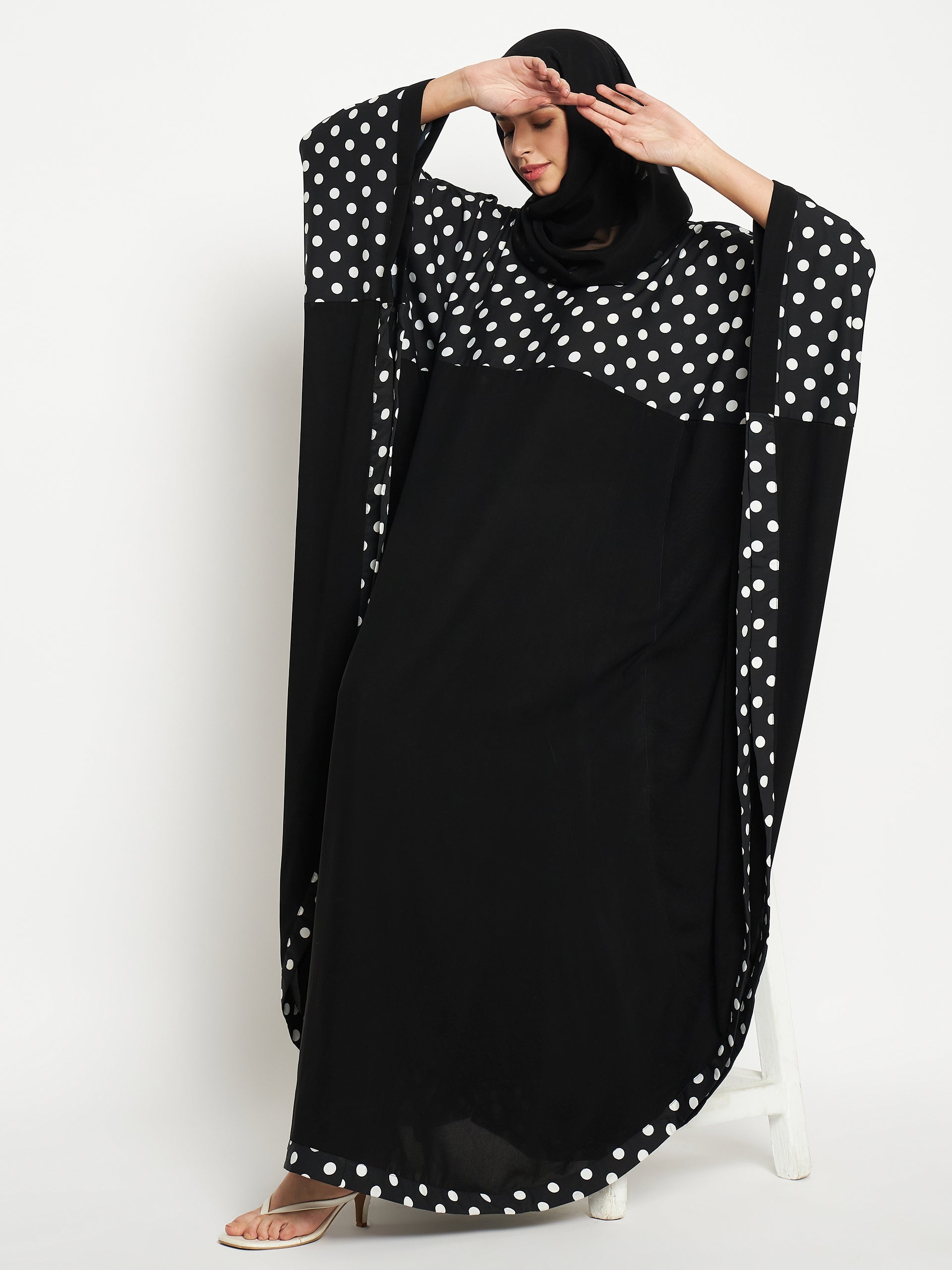 Nabia Polka Dot Women Kaftan Abaya with Black Scarf