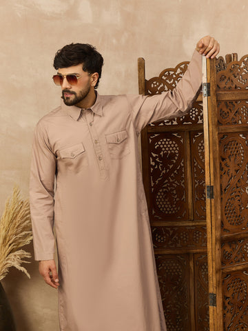 Men’s Beige Thobe with Shirt Collar and Flap Chest Pockets