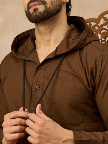 Men's Brown Thobe with Stylish Contrast Hood
