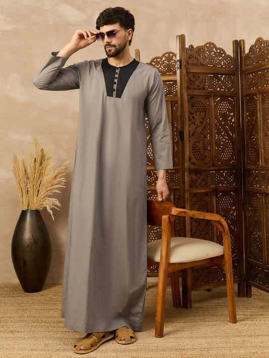 Men’s Grey Thobe with black neck panel