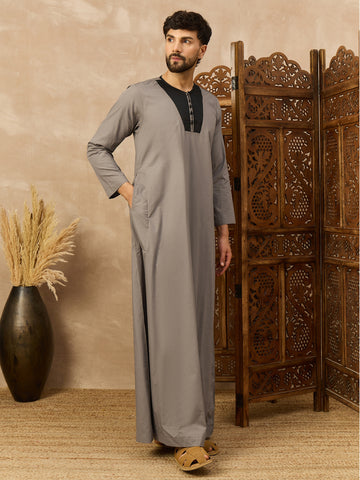 Men’s Grey Thobe with black neck panel