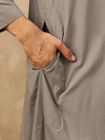 Men’s Grey Thobe with black neck panel