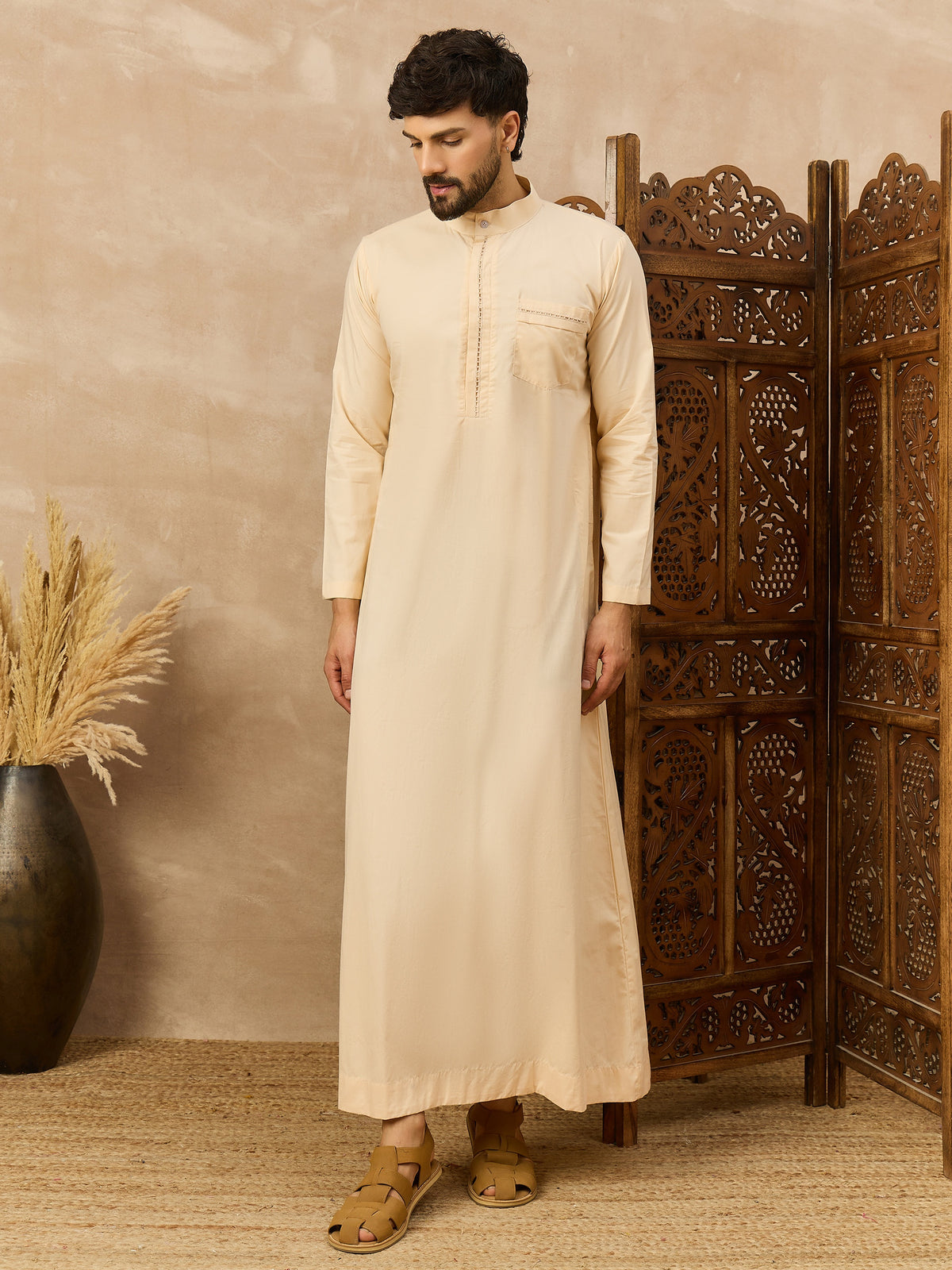 Men's Cream Thobe with Mandarin Collar
