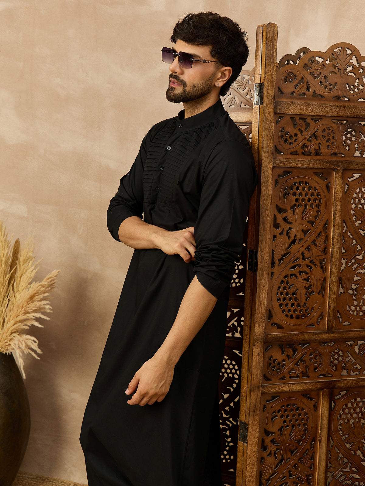 Men’s Black Thobe with Pleated Front Design