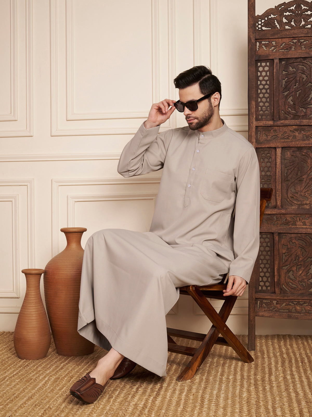 Men’s Light Grey Solid Thobe