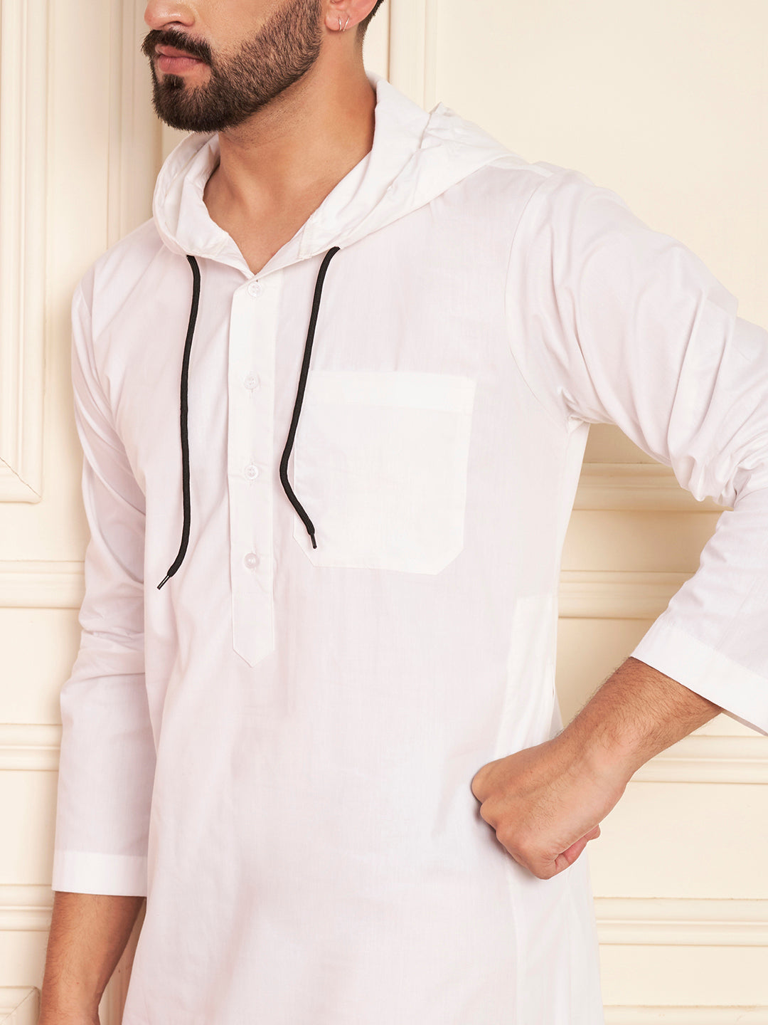 Men's White Thobe with Stylish Contrast Hood