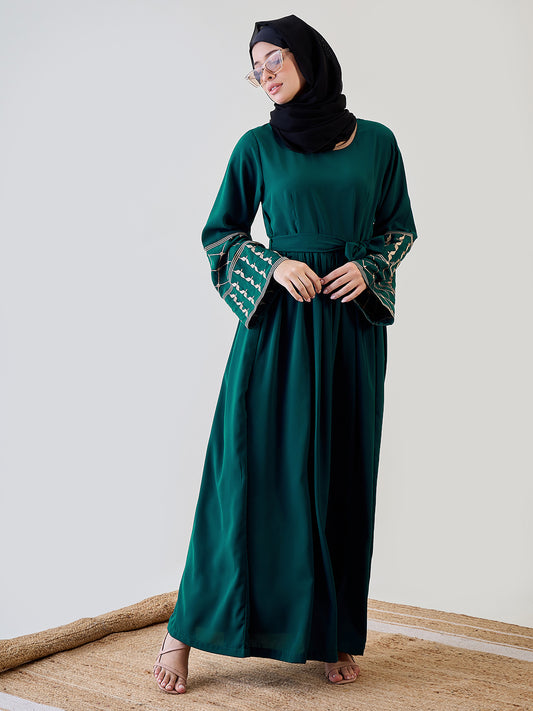 Nabia Kefiyyeh Embroidery Green Abaya with Black Georgette Hijab