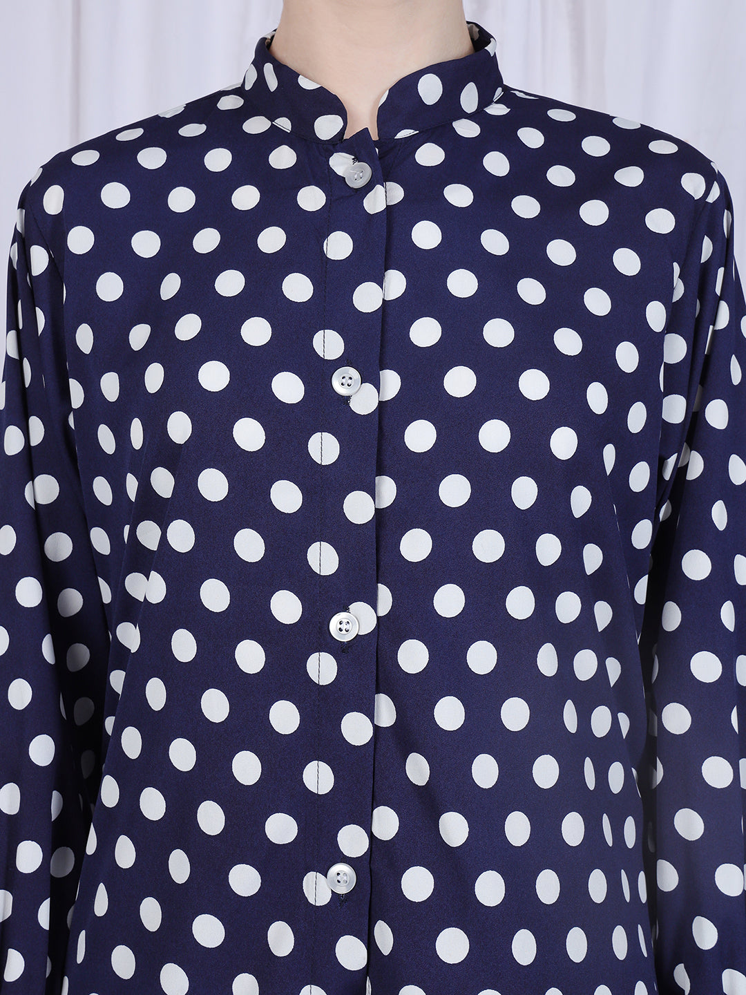 Nabia Women Blue Polka Dot Printed Front Open Abaya Burqa With Black Georgette Scarf