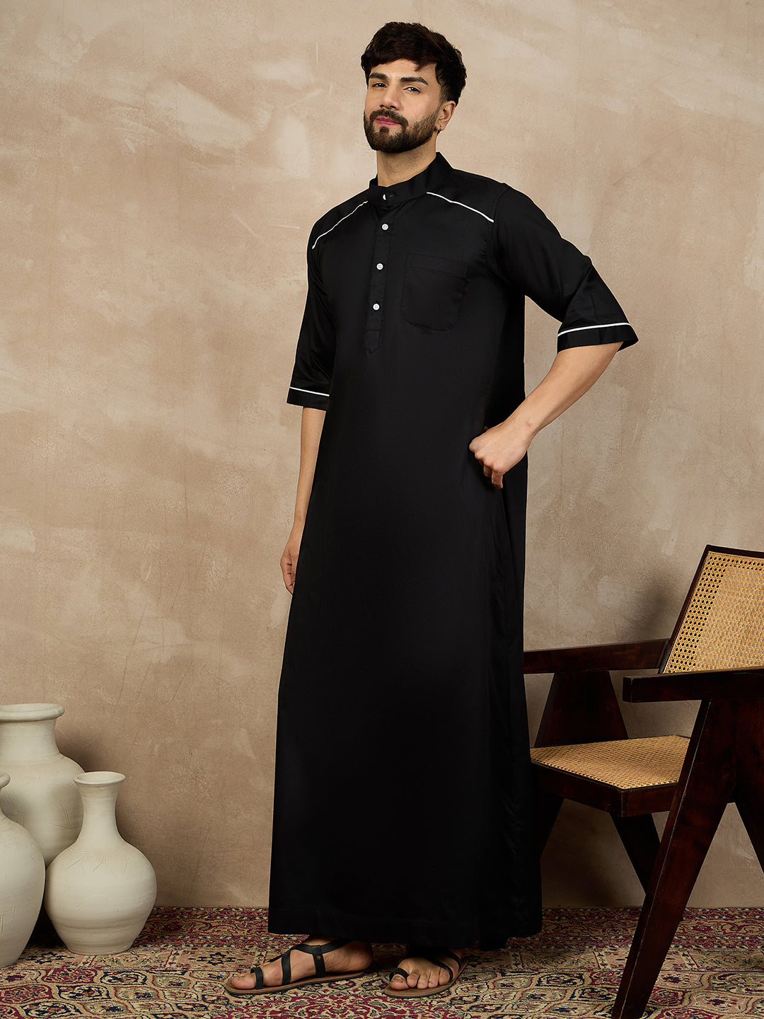 Nabia Half Sleeves Black Jubba/Thobe