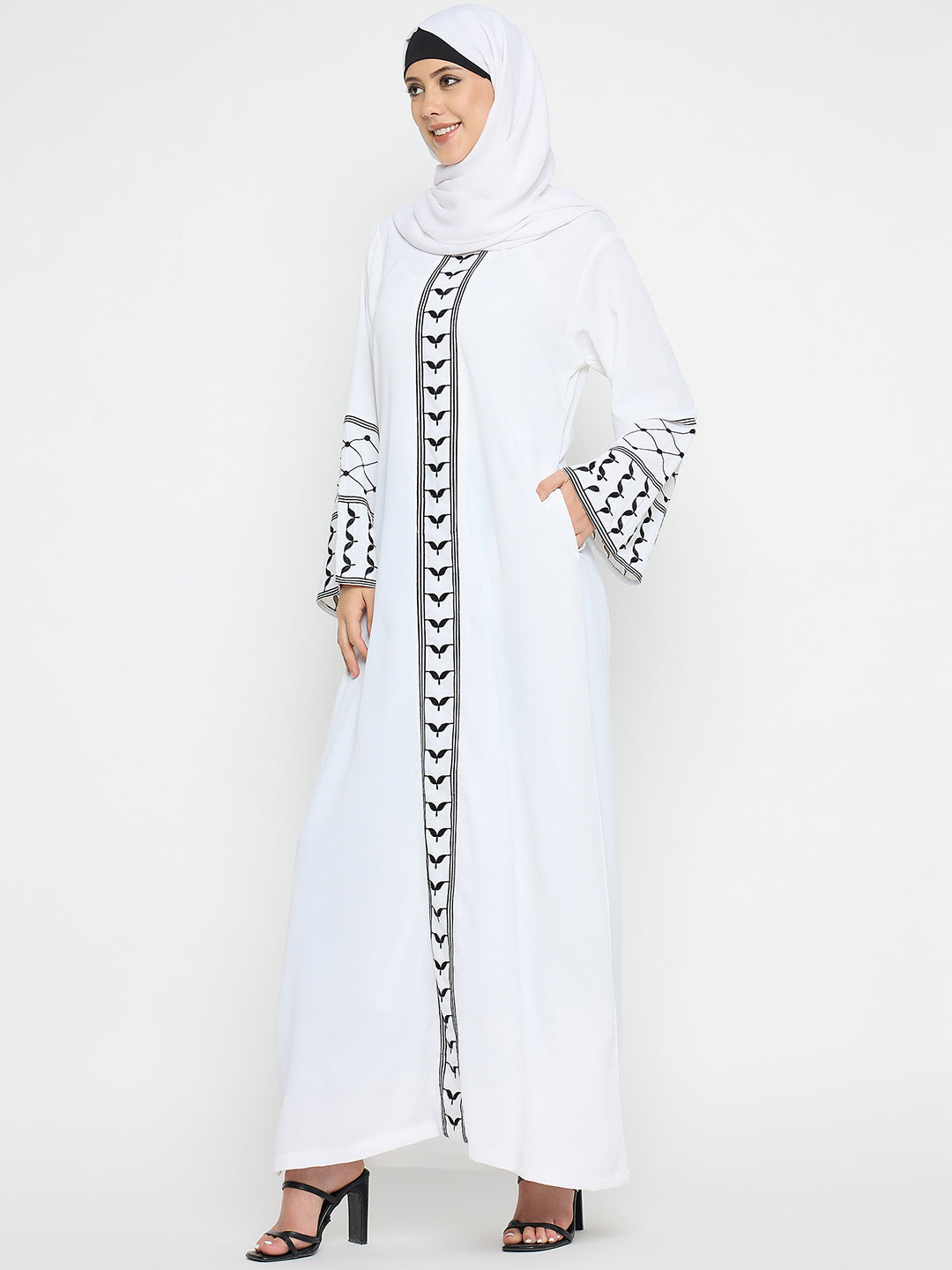 Nabia Kefiyyeh Embroidery White Abaya Burqa with Black Hijab