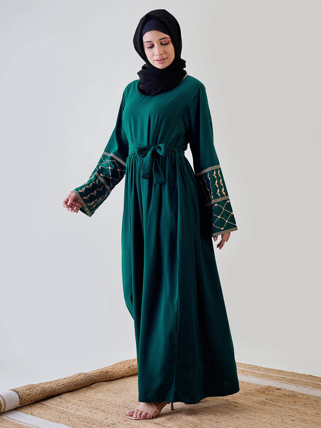 Nabia Kefiyyeh Embroidery Green Abaya with Black Georgette Hijab
