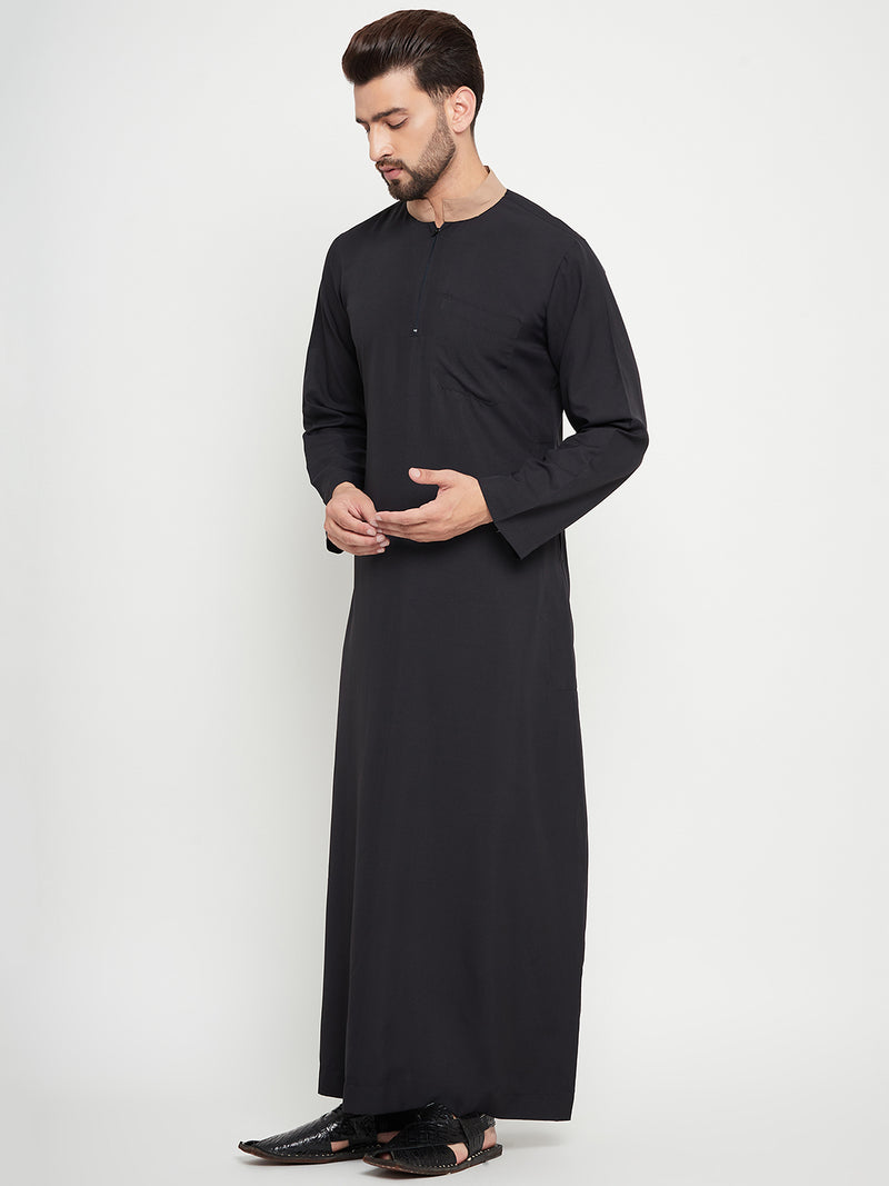 Nabia Black Solid Mens Zip Closure Thobe / Jubba with Beige Piping Design