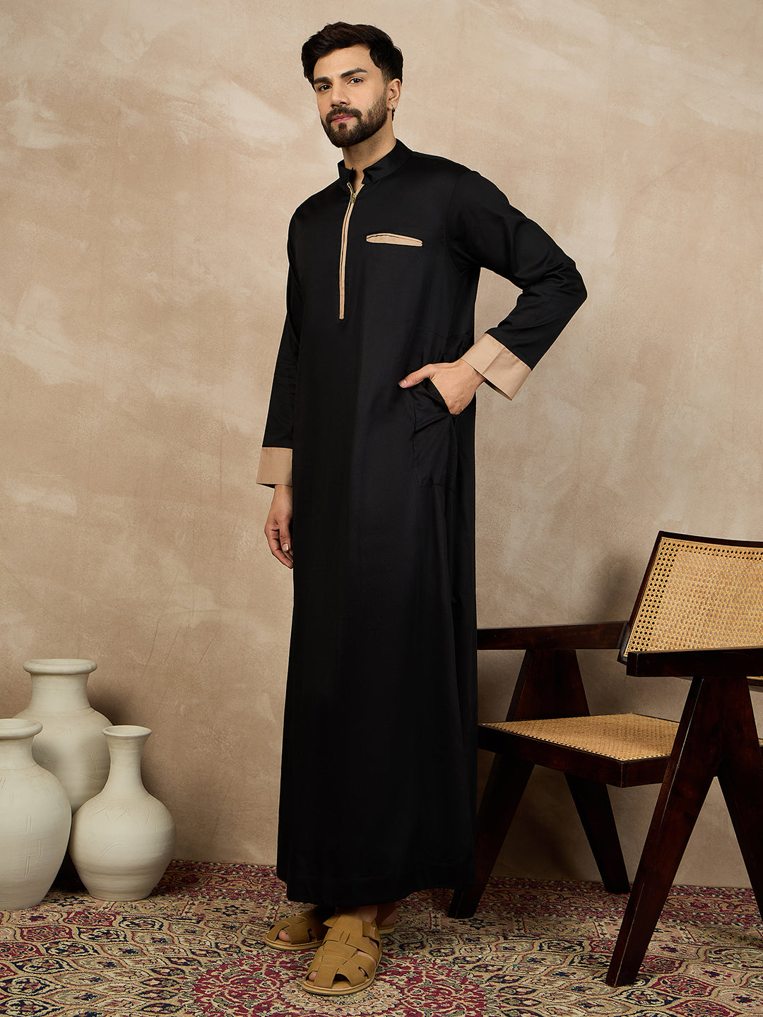 Nabia Black Solid Zip Closure Jubba/Thobe