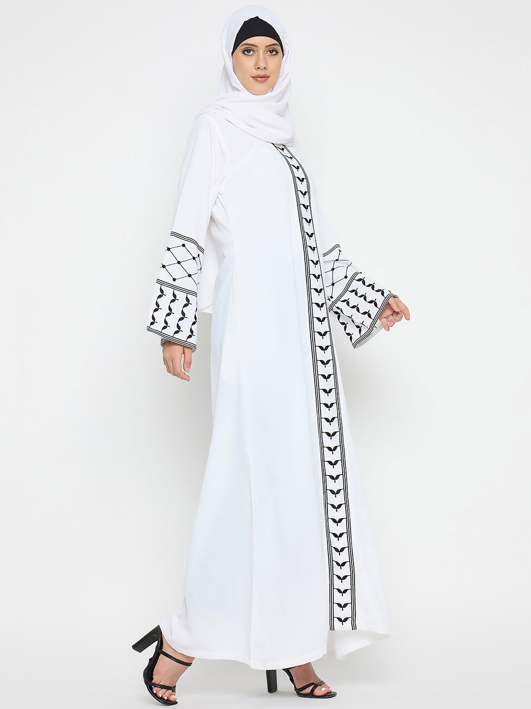 Nabia Kefiyyeh Embroidery White Abaya Burqa with Black Hijab