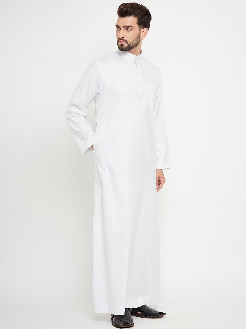Nabia White Solid Mandarin Collar Thobe / Jubba  With Plain Design For Men.