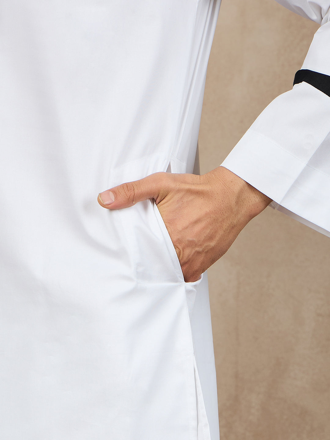 Nabia White Cotton Kurta Pajama Set For Men
