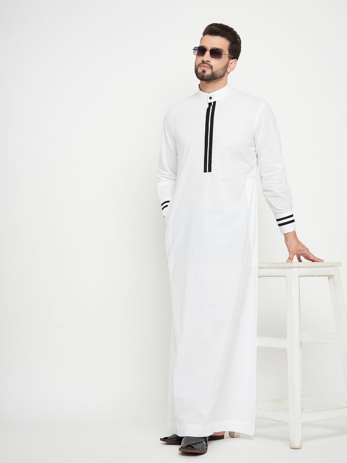 Nabia White Thobe/Jubba For Men with Black Piping Design