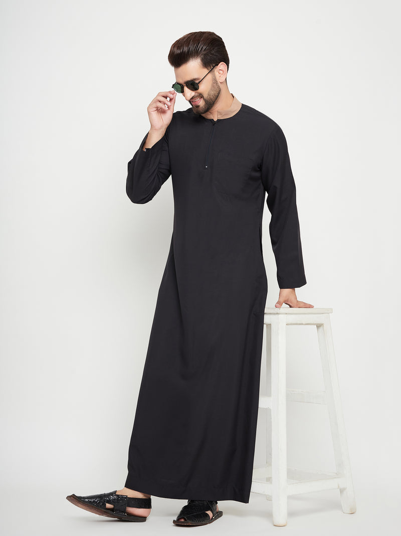 Nabia Black Solid Mens Zip Closure Thobe / Jubba with Beige Piping Design