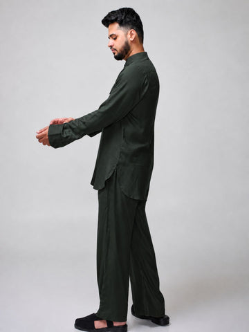 Nabia Men’s Dark Green Solid Farsi Kurta Pants Set