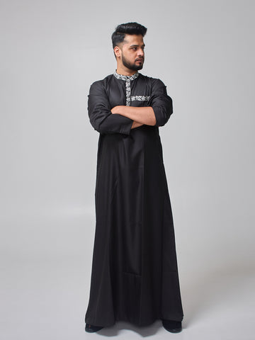 Men’s Black Embroidered Arabic Thobe