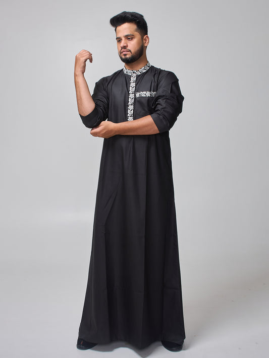 Men’s Black Embroidered Arabic Thobe