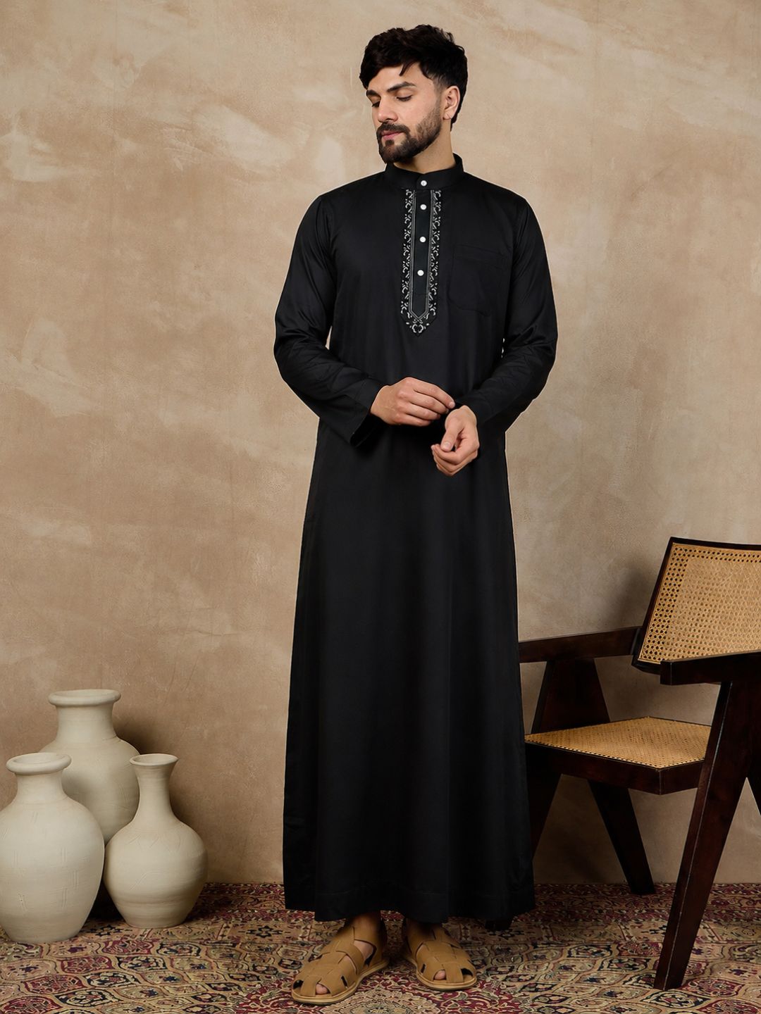 Men’s Black Embroidered Arabic Thobe /Jubba