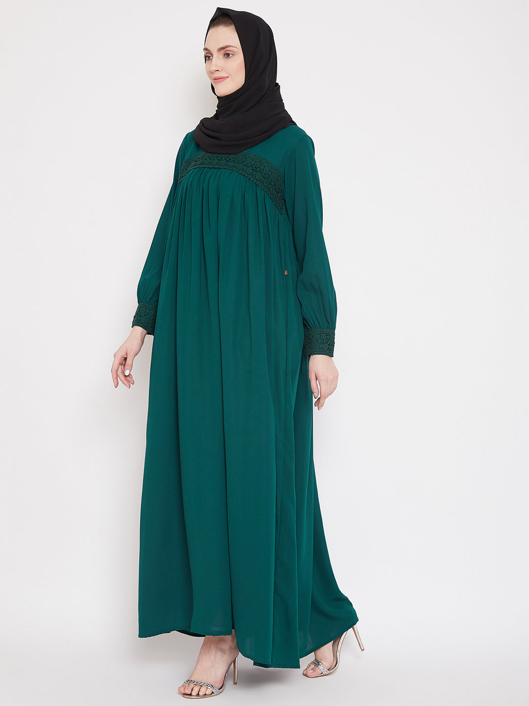 Nabia  Women Green Solid Lace Maxi Abaya Dress Abaya With Georgette Scarf