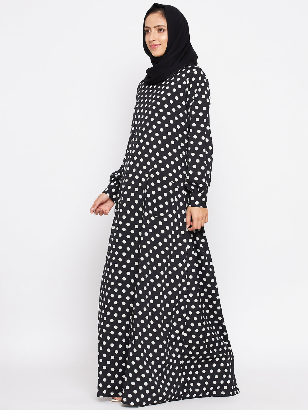 Nabia Women Black Polka Crepe Abaya Dress With Georgette Scarf