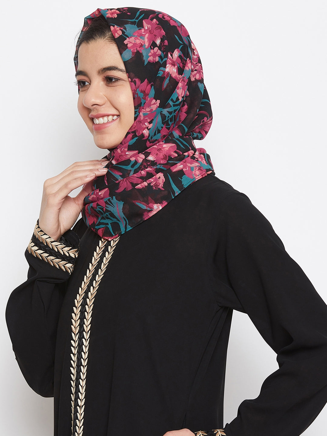 Nabia Women Black Floral Printed Georgette Hijab