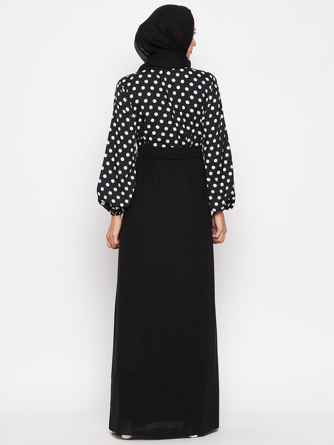 Nabia Women Black & White Polka Dot Printed Abaya With Georgette Scarf