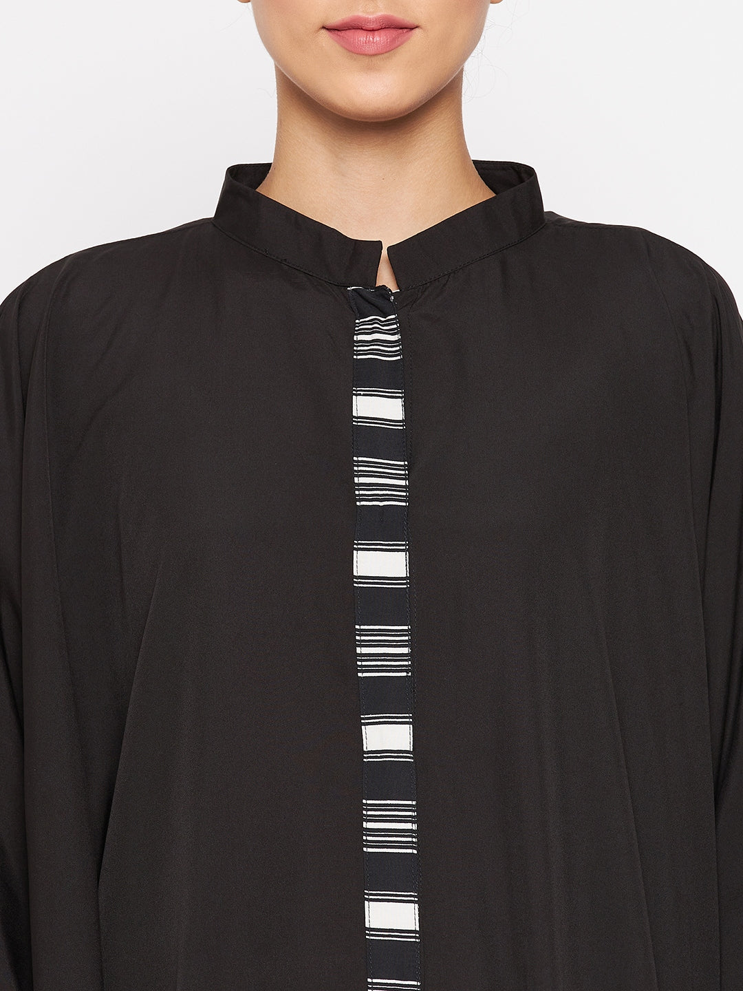 Nabia  Women Black Solid Crepe Design Kaftan Abaya With Georgette Scarf